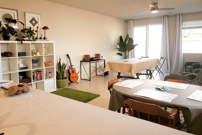 Living room - Bedroom House