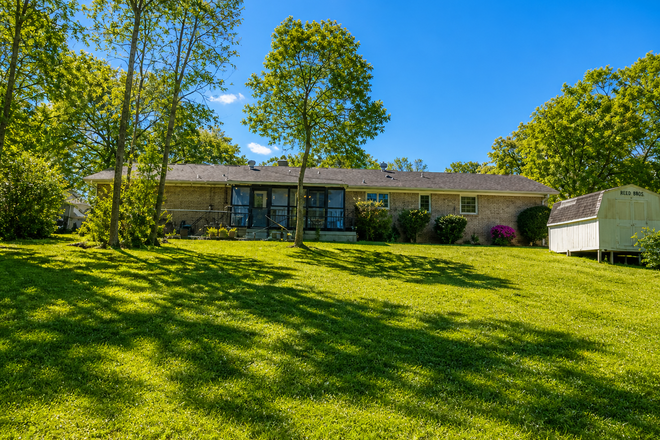Backyard - 1 Room Available - Male Student - 2026–2027 House