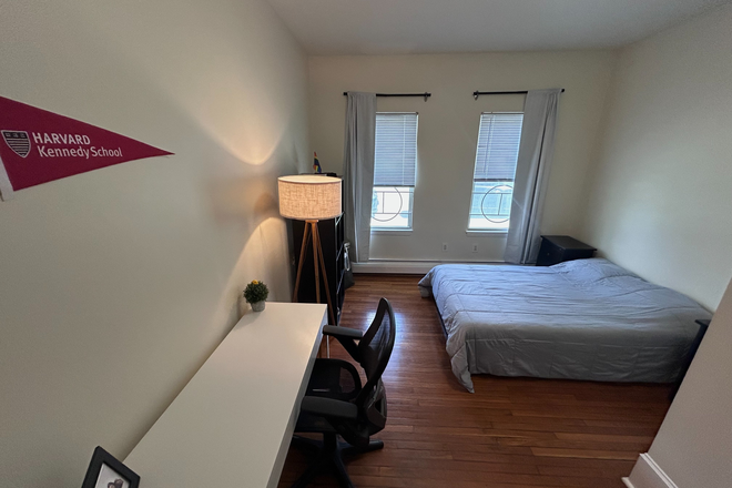 Bedroom - Beckwith Circle room (HUH) Apartments