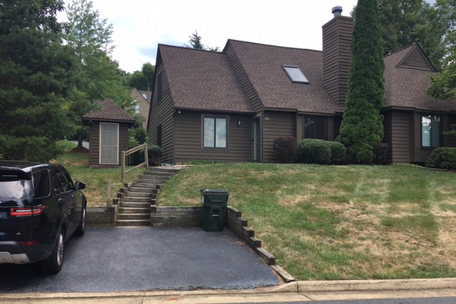 Front Street View, Parking - Newly Renovated Millcreek Townhome