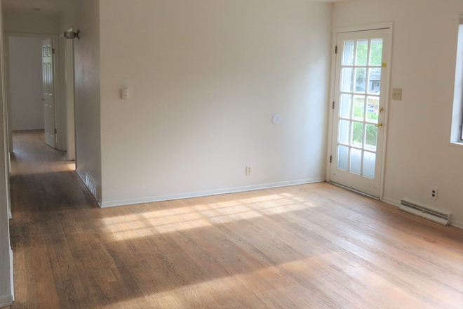 605 S. 40th - 605 S. 40th St. (5BR/3BA)