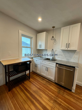 Kitchen - NO BROKER FEE! Available 6/1/2026 4 Bed 1 Bath Apartment on Renfrew St.!