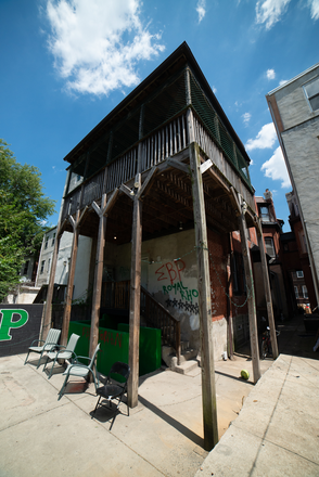 Deck - Off Campus Philly - Huge Historic House - 10 Bed 4 Bath