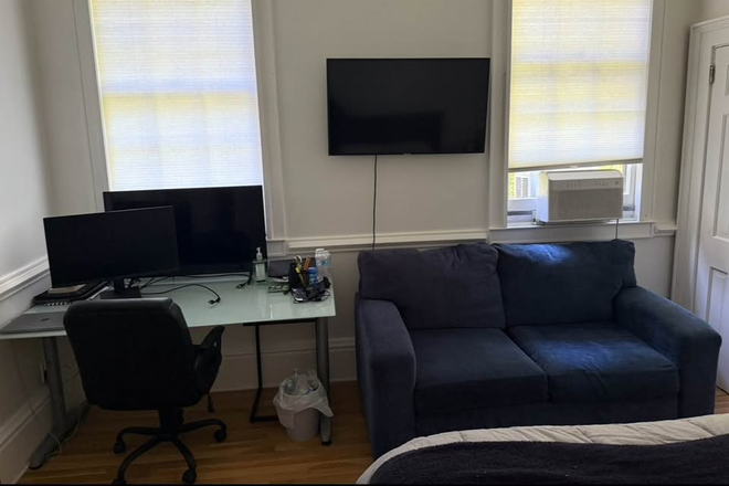 Desk, TV, Couch - Private Bedroom + Bathroom House