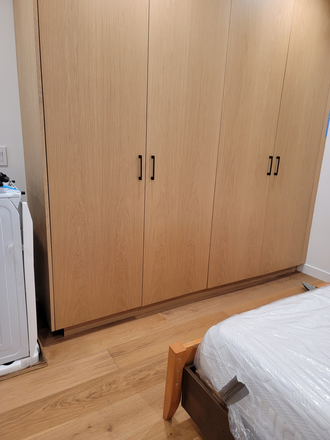 Custom built-in closet with drawers and hanging space. - Private Guest House  7 mins from Chapman University