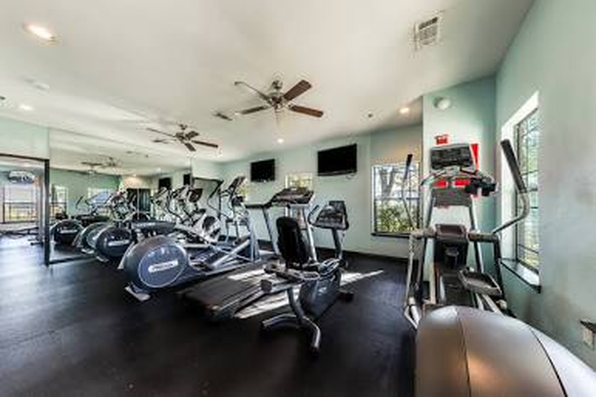 Please contact for photos of unit as website will not allow me to post it - The Reserve At College Station