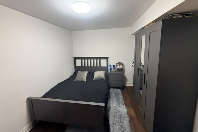 Large Bedroom - Shared Basement Unit for Rent!