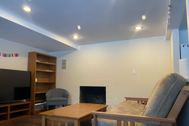 Living room - Furnished 2BR apt-Wheatsheaf Ln-Princeton