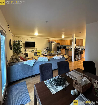 Call NOW for showings! 617-236-8600 - RAYMOND AVE - LOWER ALLSTON 5BR TOWNHOUSE NEAR HARVARD BUSINESS W/ 2.5 BATHS, LNDRY IN BLDNG, 1 PRK!