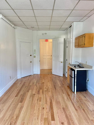 STUDIO - NO BROKER FEE - SPACIOUS UNFURNISHED STUDIO AT 248 NEWBURY STREET AVAILABLE JUNE 8, 2026 Apartments