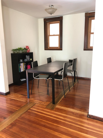 dining room - Spacious and cozy 2b/1b, walkable/bikeable to MIT (with a cat!) Townhome