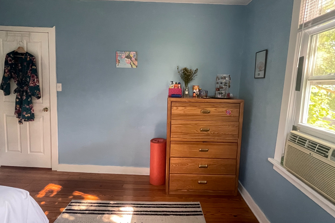 Available Room - Furnished room-Quarry St-Princeton House