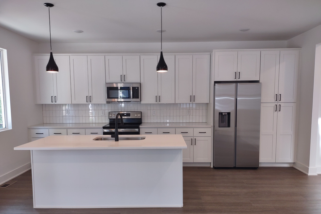 Kitchen - Modern new construction Duplex in Downtown Raleigh, 3 beds 4 baths.   Ready to move in. Duplex