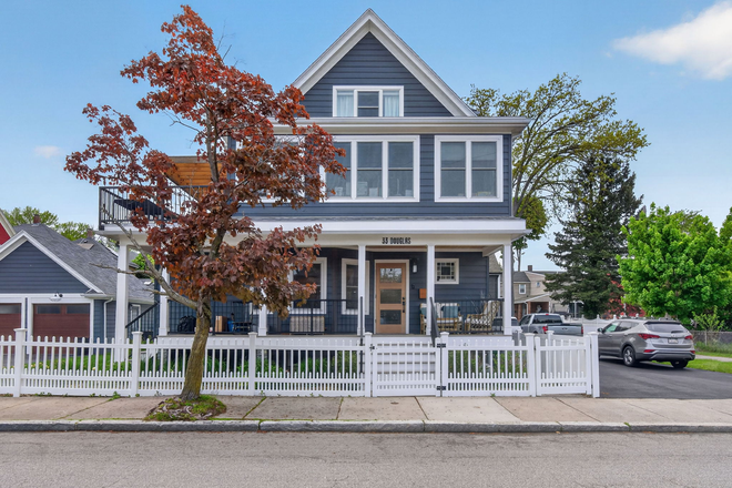 Front Porch - Rare Medford Single-Family — 5BR/3.5BA, 3000sf, Walk to Green Line, Furnished Option