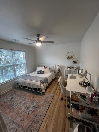 Bedroom - Riverland Woods Apartments