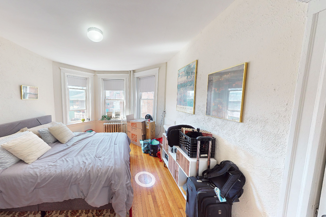 Bedroom - Boylston St 1 Bed Fenway Apartments
