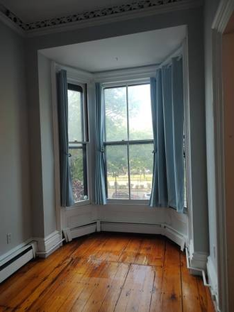 Front bedroom - 539 Mass Ave