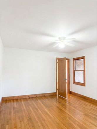 Bedroom - Master Suite w/ Private Bath & New Mattress! Near Emory (Short-Term lease) House