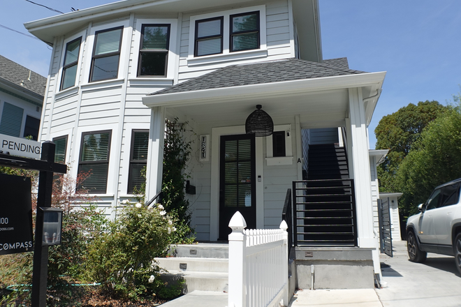 Front of house - Newly Remodeled 2 Bedroom 1 Bath with in unit Washer Dryer and Gourmet Kitchen