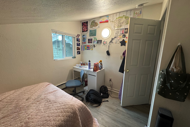 Bedroom (unfirnished) - Roommate for 2315 Spruce Street