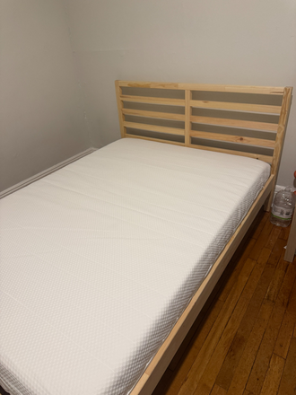 Full size bed - Private Studio Apartment with bed and side table included!