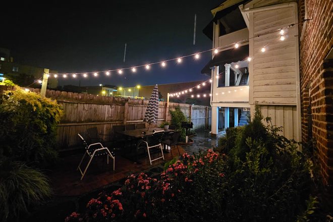 courtyard in rear - Ellett House