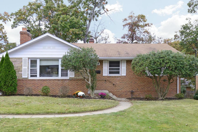 front of house - One bedroom near UMD $716