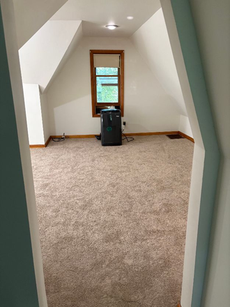 Living room North - Second floor apartment in owner occupied 2 family house