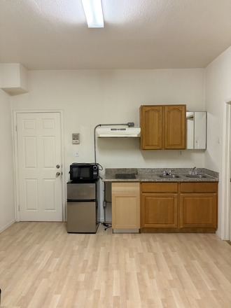 Living room - Furnished 1 bedroom -Close to campus and downtown