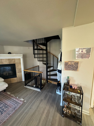 Living room - Apartment on university Ave, really close to campus!