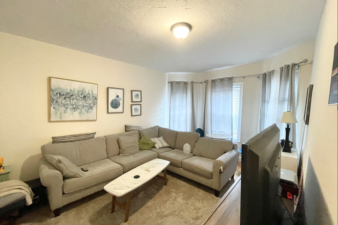 Call NOW for showings! 617-236-8600 - SUDAN STREET - LOVELY DORCHESTER 3 BED W/ LAUNDRY IN THE UNIT! *AVAIL 9/01/2025* Apartments