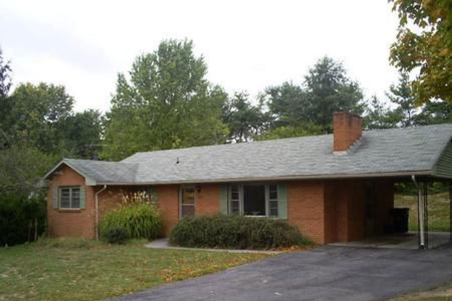  - 3 Bedroom Home with Carport in Blacksburg