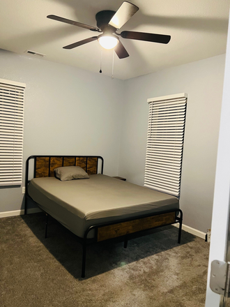 Bedroom 1 - Furnished Rooms Near ODU – Master w/ Private Bath + 2 Rooms, Available June 1, 2026