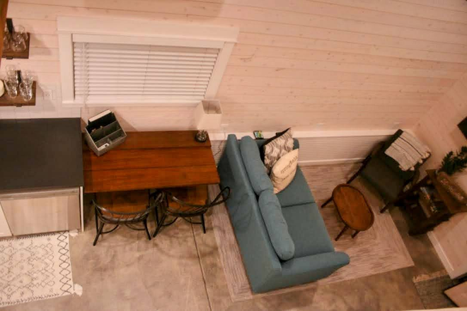 View from the stairs - Alice Apartment (Fully Furnished)