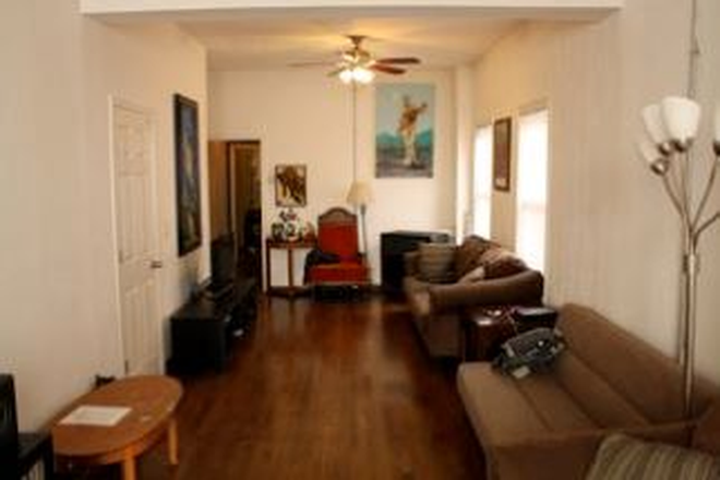 Great room rear - WALK to Medical West campus only 04. HUGE! Quiet, charming, storage. Apartments
