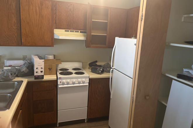 Kitchen area - College place apartments