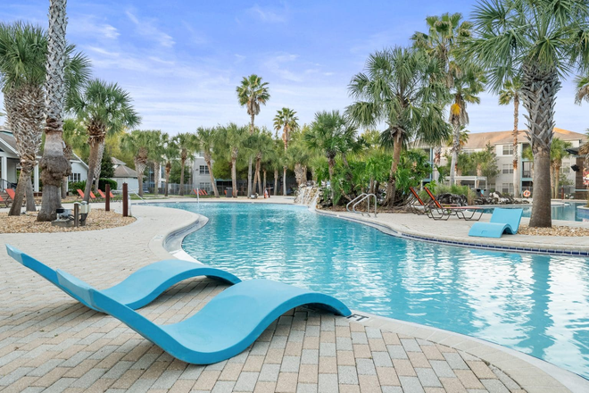 Pool - Cabana Beach