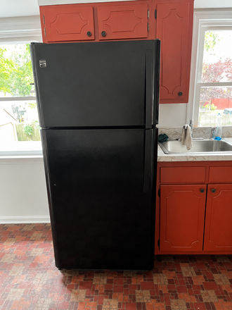 Kitchen - Private 560sf 3-Room Apartment on Hollywood