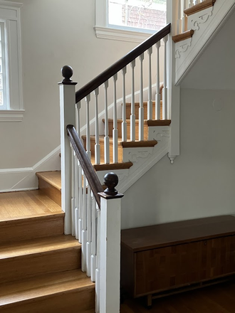 Main Staircase - Beautiful Roland Park House Perfect for a Visiting Scholar / Sabbatical Housing