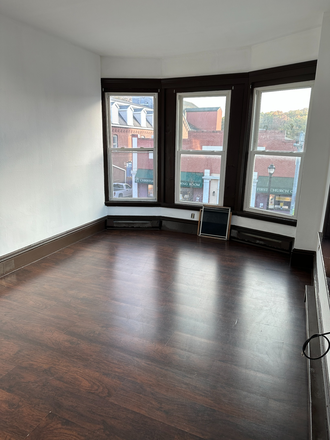 Main room - 877 Main Street Apartments, close to UCONN/ECSU