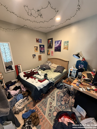 Bedroom - Modern 3-Bed Retreat with Hardwood Floors & Easy City Access Apartments