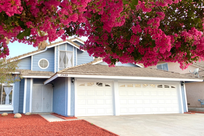 House exterior - Renovated 3 bed 2 bath House in Moreno Valley (Whole House or Individual Rooms)