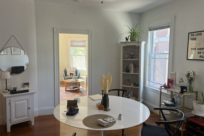 apartment - Umass/JFK/  2 bedroom Apartments