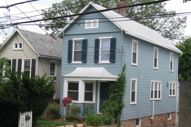 Photo of House - Room for Rent in Charming Colonial Home