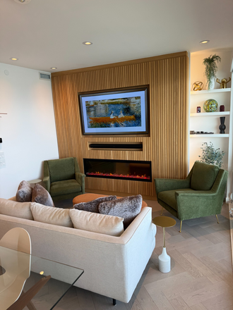 Great for hosting - Fully Furnished & Equipped Stunning Jr. 1 bedroom Condo