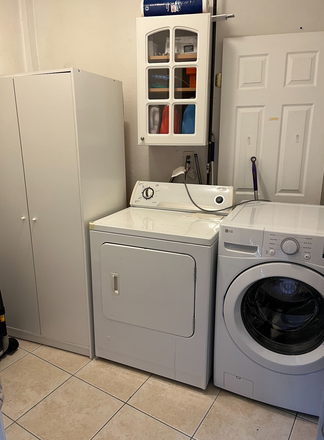 In unit washer and dryer - House close to MIT campus