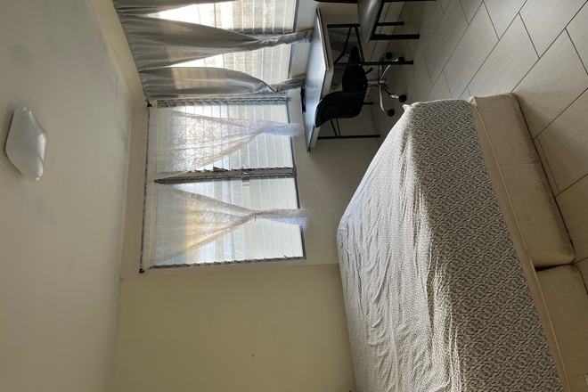 Private Bedroom for rent $1000 per month - $900/month & $1000/month for private bedroom with 2 restrooms with 1 year lease