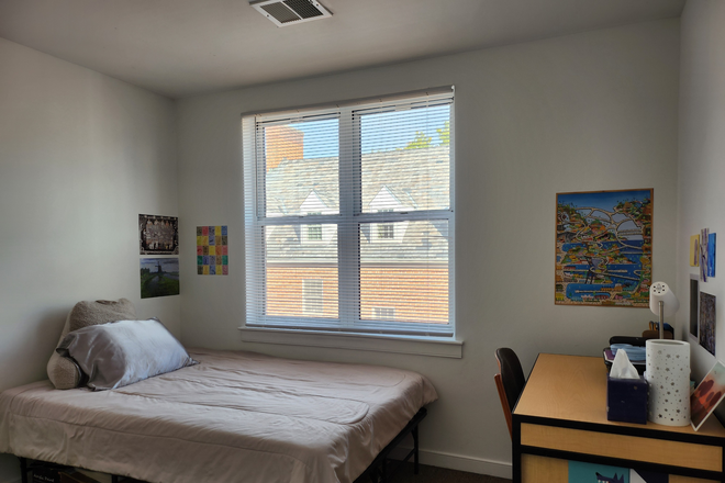 Bedroom - Spring/Summer 2026 - South Campus Commons 4 Lease Transfer Apartments