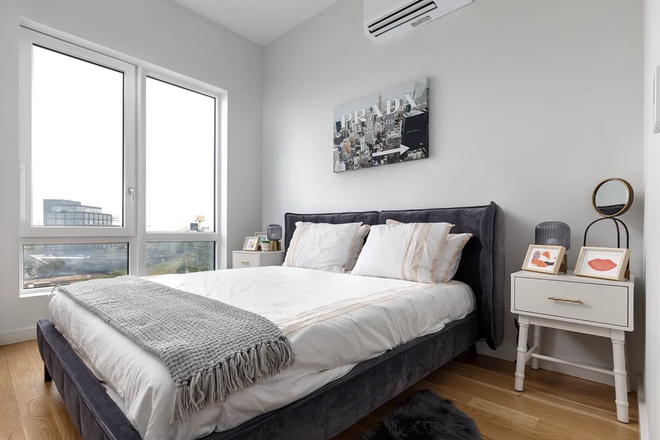 The bedroom available. Contact for a video of the place - The Davis
