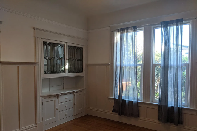 Bedroom - 1 Bedroom in Townhouse 5mins from USFCA